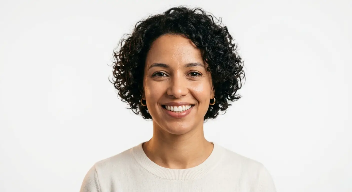 Patiente souriante au Centre Dentaire Rais, Casablanca